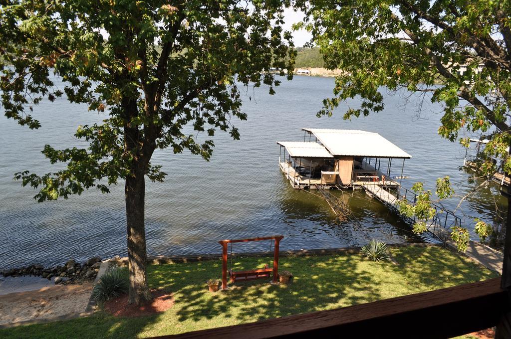 Lake Breeze Resort 卡姆登顿 外观 照片